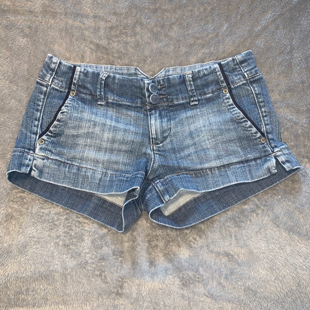 American Eagle Size 2 Denim Shorts